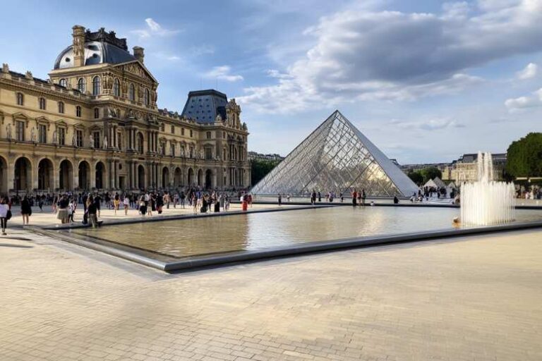 15 Paris Travel Tips That Will Make Your Trip Effortless in 2025